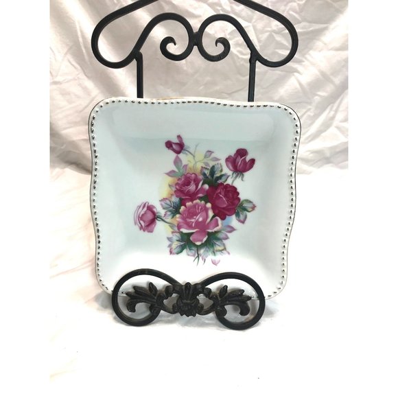 Vintage 8.5” square bowl, pink roses floral design, golden gilt trim, made in Ja - Picture 1 of 7